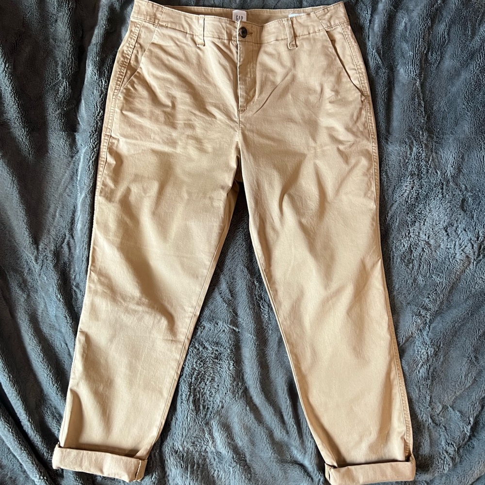 Women’s GAP Girlfriend Khaki